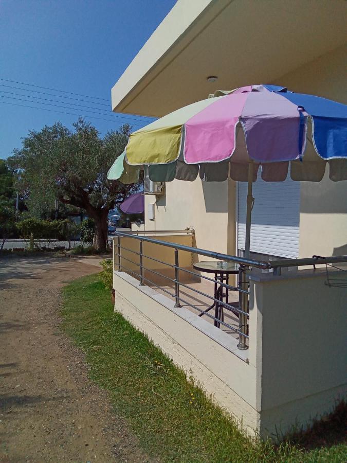 Irina Haus Apartment Gerakini Exterior photo