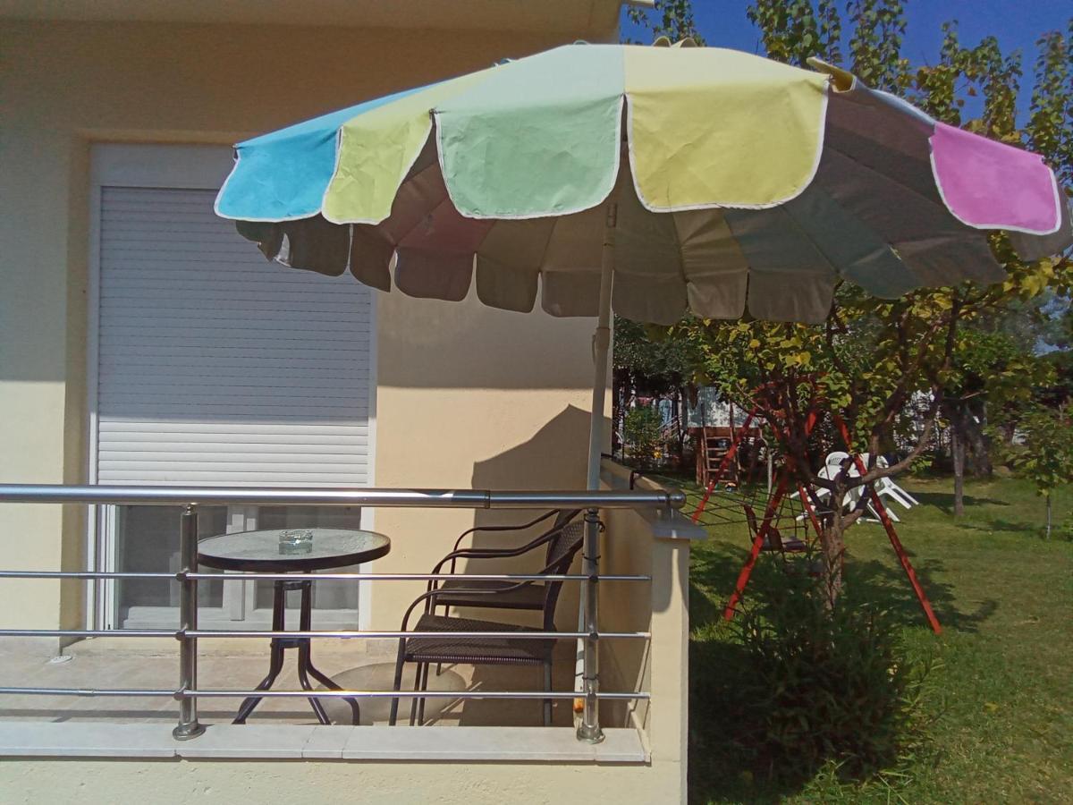 Irina Haus Apartment Gerakini Exterior photo